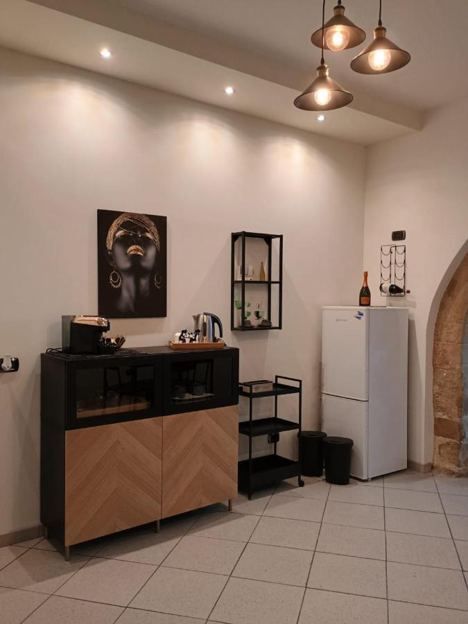 Al Vico Bartoli Suite Room Mazzarino Exterior foto